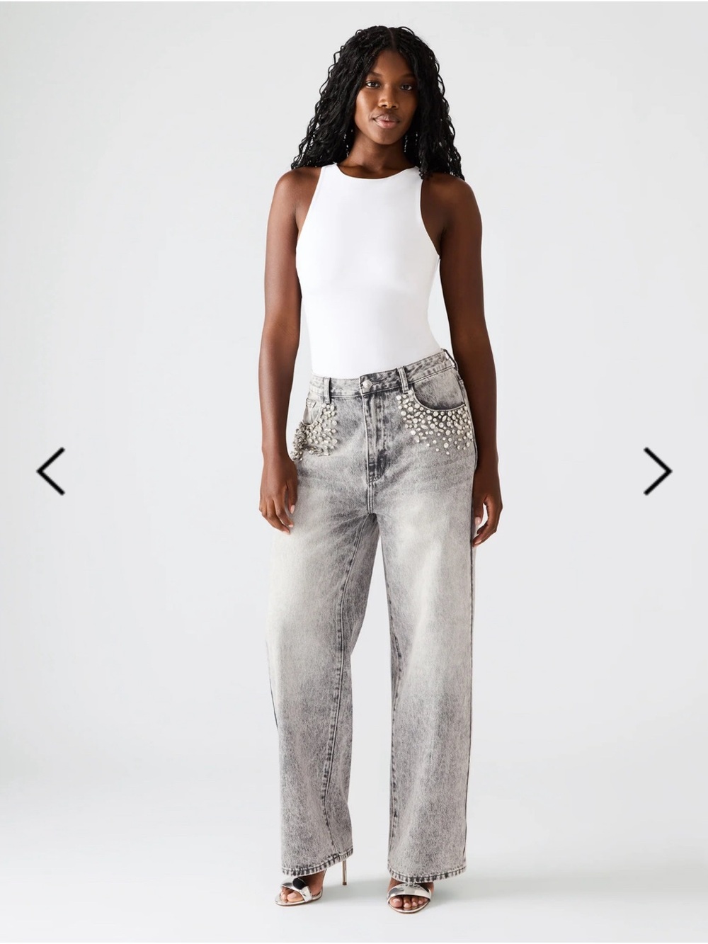 Steve Madden NWT Rhinestone Embellished Acid Wash Wide Leg Jeans Size 4 Y2K Glam